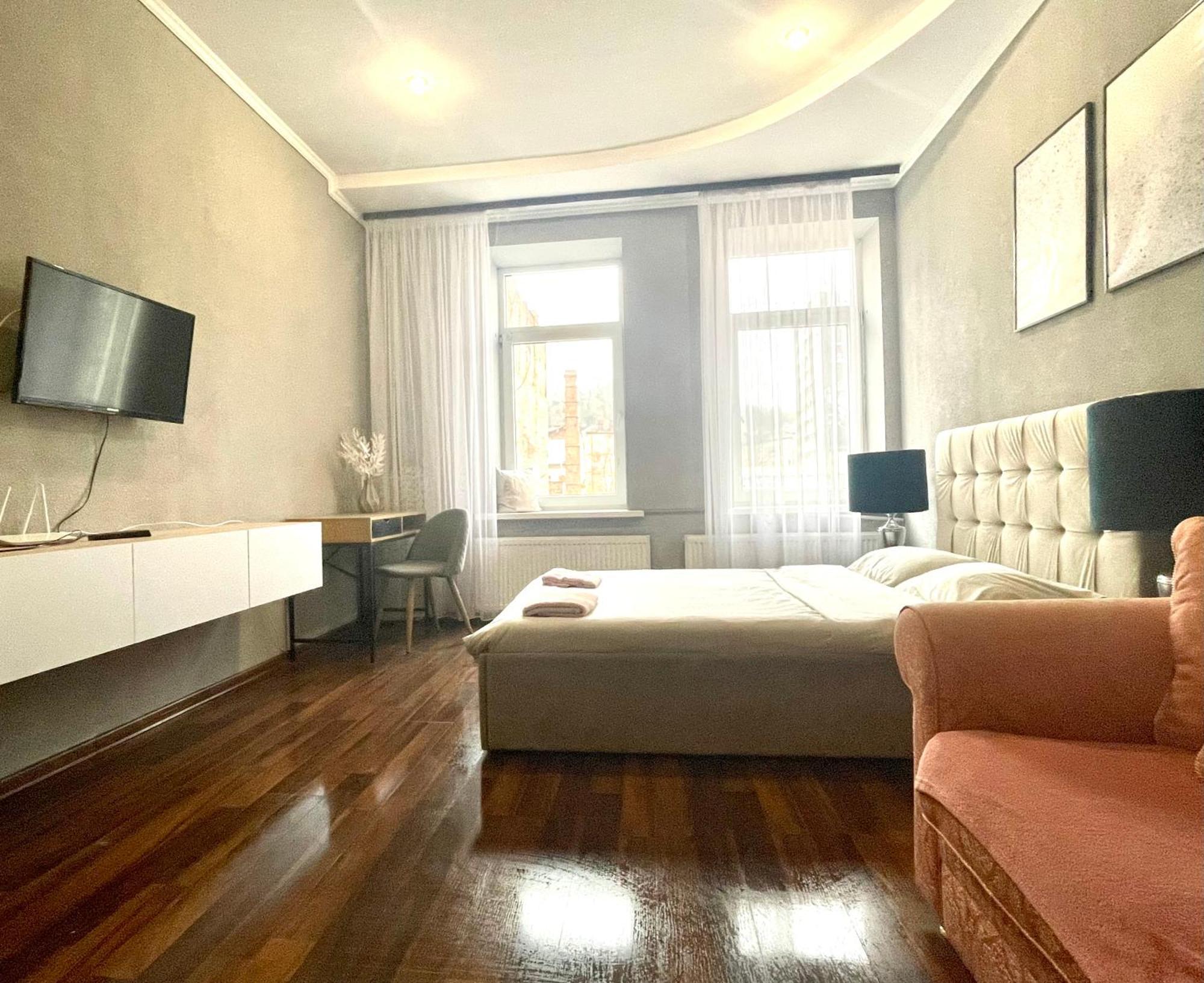 Куліша 41, Помешкання В Центрі Біля Тц Форум Daire Lviv Dış mekan fotoğraf